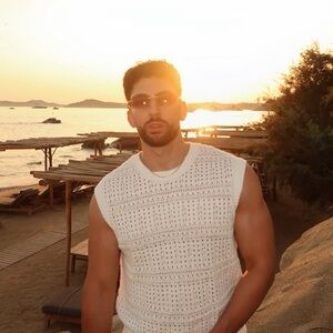 Meet your Posher, Zach